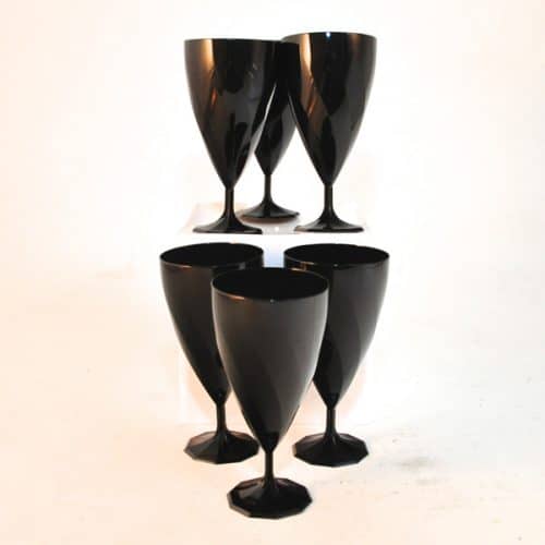 Verre à eau sur pied