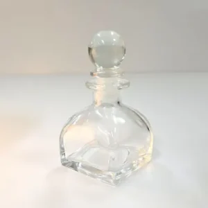 Flacon en verre 5.3x9.5cm