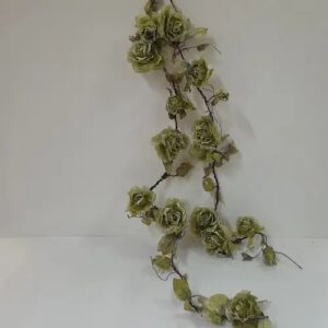 Liane florale givrée