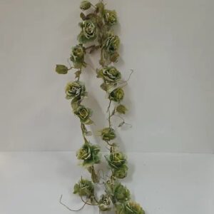 Liane florale givrée
